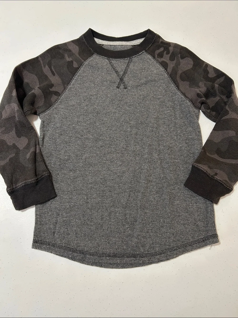 Old Navy Boy’s Long Sleeve Thermal Tops Bundle Size XS (5)